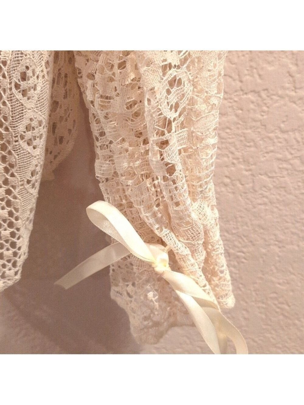 Elegant Off White Lace Women's Cardigan With Beautiful Gather Sleeves, Size S/M - Picture 3 of 6